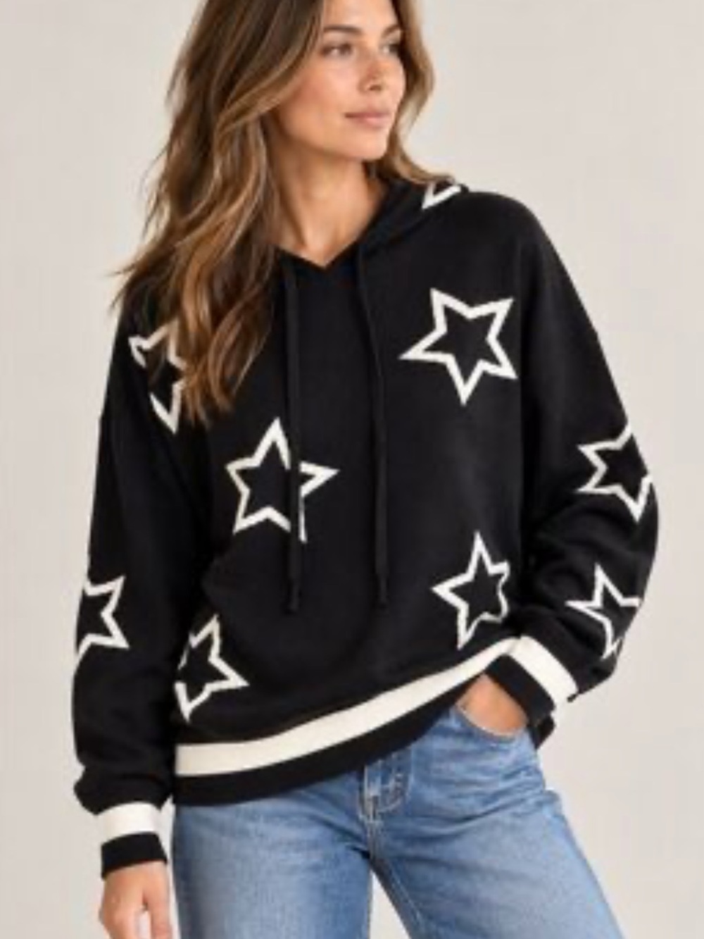 Evereve Peyton Jensen Black Star-Print Hoodie with White Accents